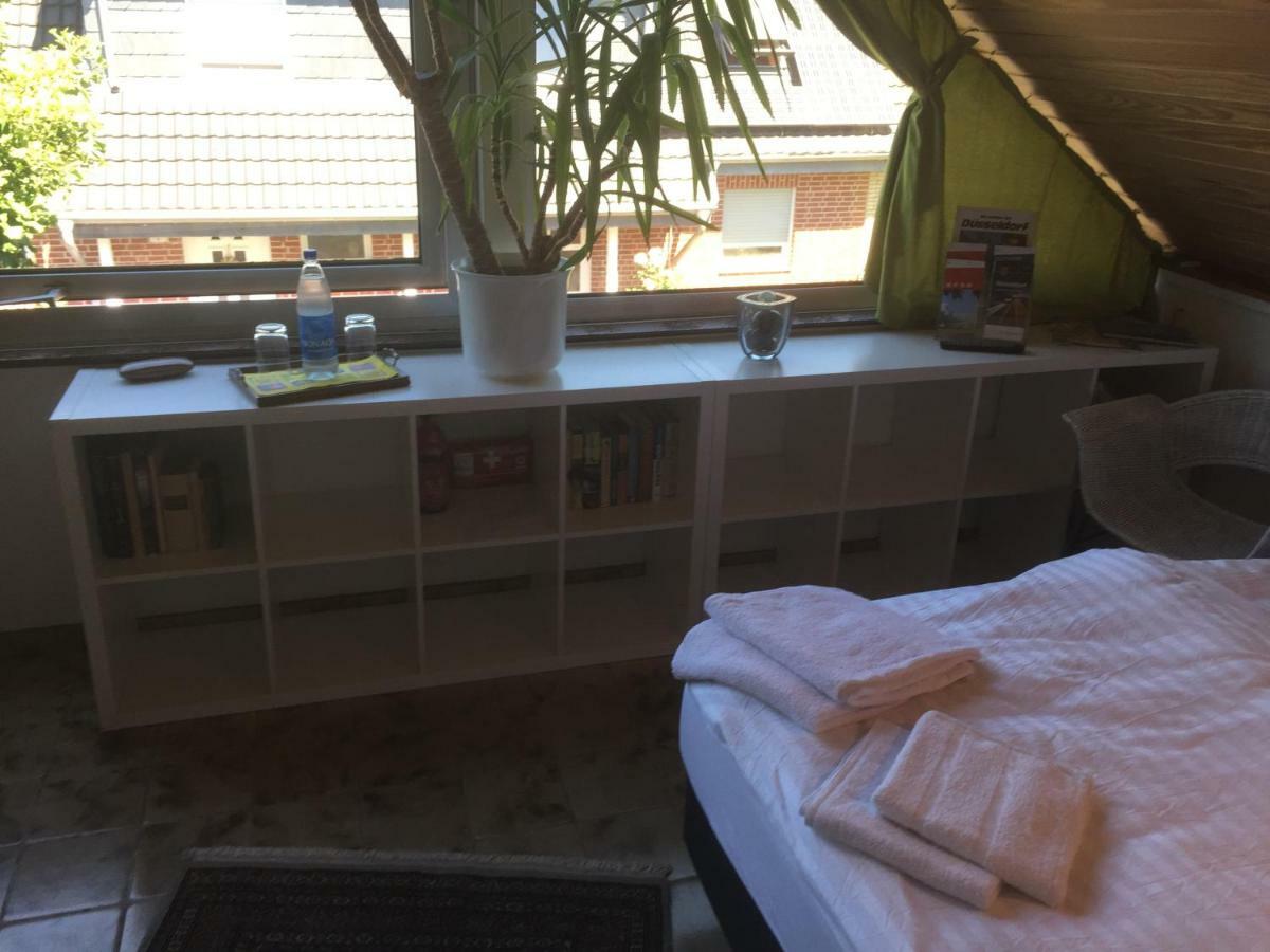 Duesseldorfer Privatzimmer Extérieur photo